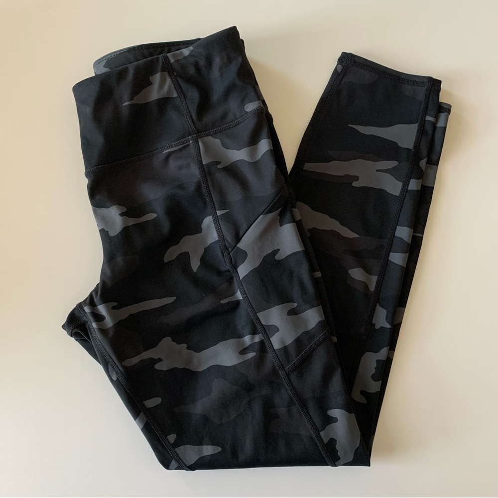 Athleta camo contender 7/8 tight size small - Picture 2 of 11